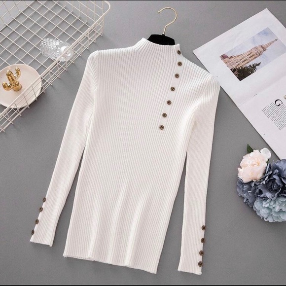 Solid Knit Pull-Over Turtleneck Jumper Sweater. - Picture 1 of 5